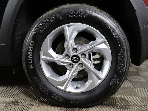 Certified 2024 Hyundai Tucson SE image 18