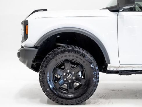 Used 2025 Ford Bronco 4-Door AWD/4WD image 28