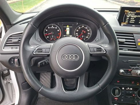 Used 2018 Audi Q3 2.0T Premium Plus w/ Premium Plus Package image 21