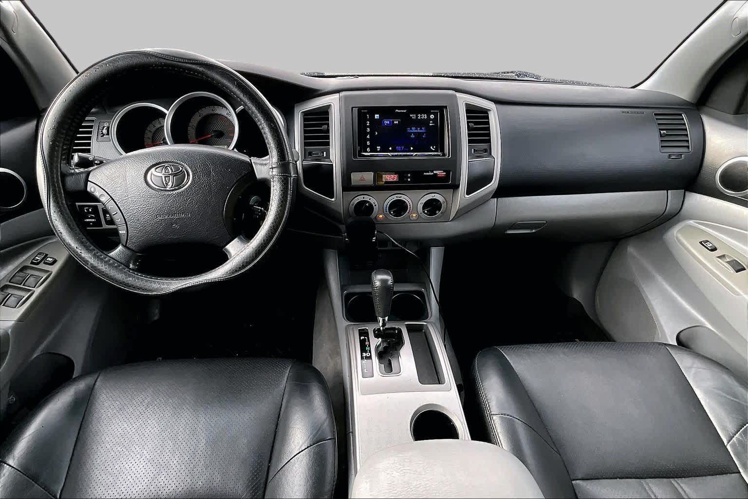 Used 2011 Toyota Tacoma PreRunner w/ SR5 Pkg #2 RWD image 15