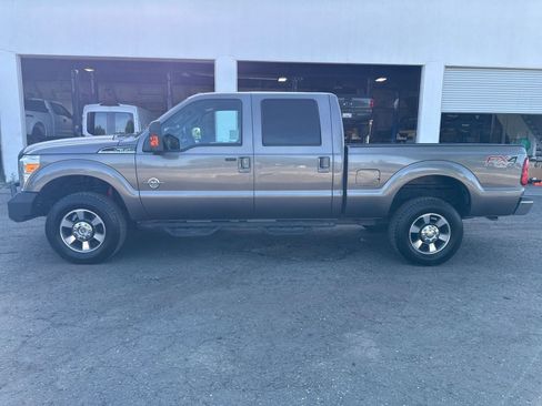 Used 2012 Ford F350 Lariat w/ FX4 Off Road Pkg AWD/4WD image 2