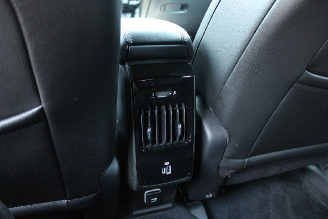 Used 2025 Jeep Compass Trailhawk w/ Trailhawk Convenience Group AWD/4WD image 32
