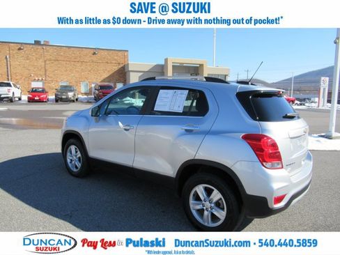 Used 2018 Chevrolet Trax LT w/ LT Convenience Package image 5