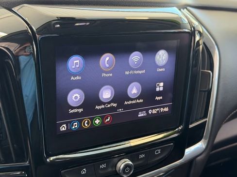 Used 2020 Chevrolet Traverse LT FWD image 19