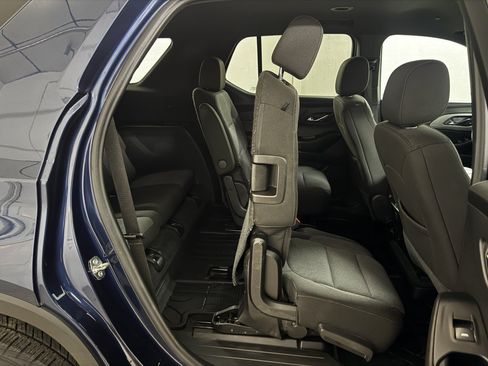 Used 2023 Chevrolet Traverse LT AWD/4WD image 60