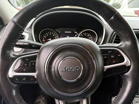 Used 2018 Jeep Compass Latitude w/ Popular Equipment Group AWD/4WD image 17