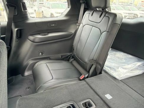 New 2026 Jeep Grand Cherokee L Limited AWD/4WD image 10