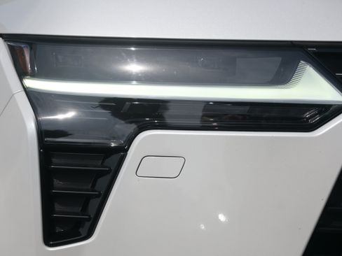 Used 2024 Lexus GX 550 w/ Cold Area Package AWD/4WD image 11