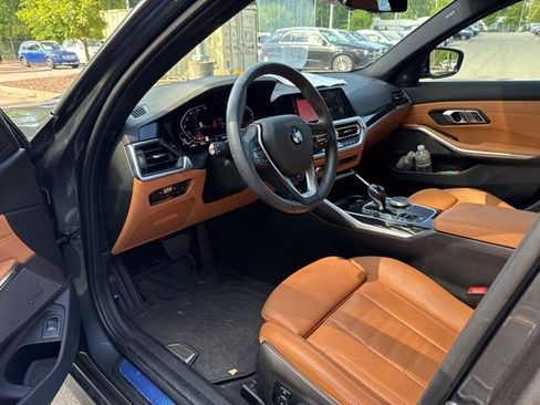 Used 2021 BMW 330i Sedan w/ Premium Package RWD image 16