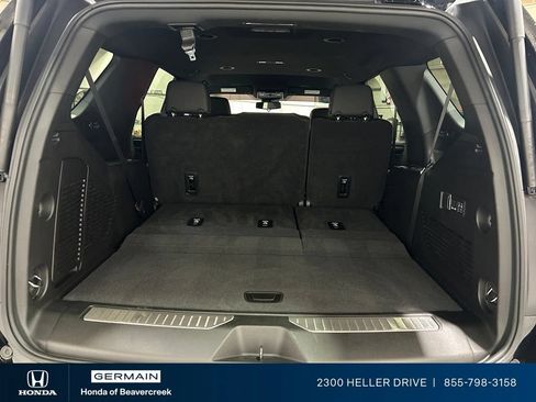 Used 2025 GMC Yukon AT4 AWD/4WD image 31