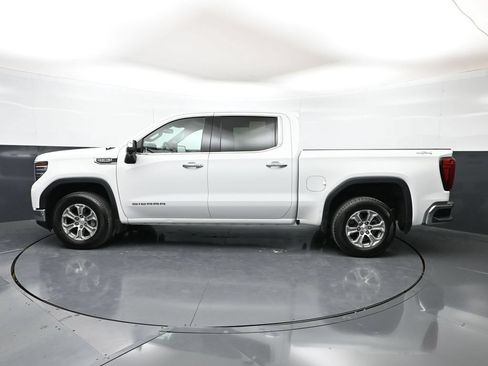 Used 2024 GMC Sierra 1500 SLT AWD/4WD image 36