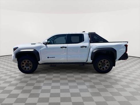 Used 2025 Toyota Tacoma 4x4 Double Cab Hybrid w/ Tow Tech Package image 4