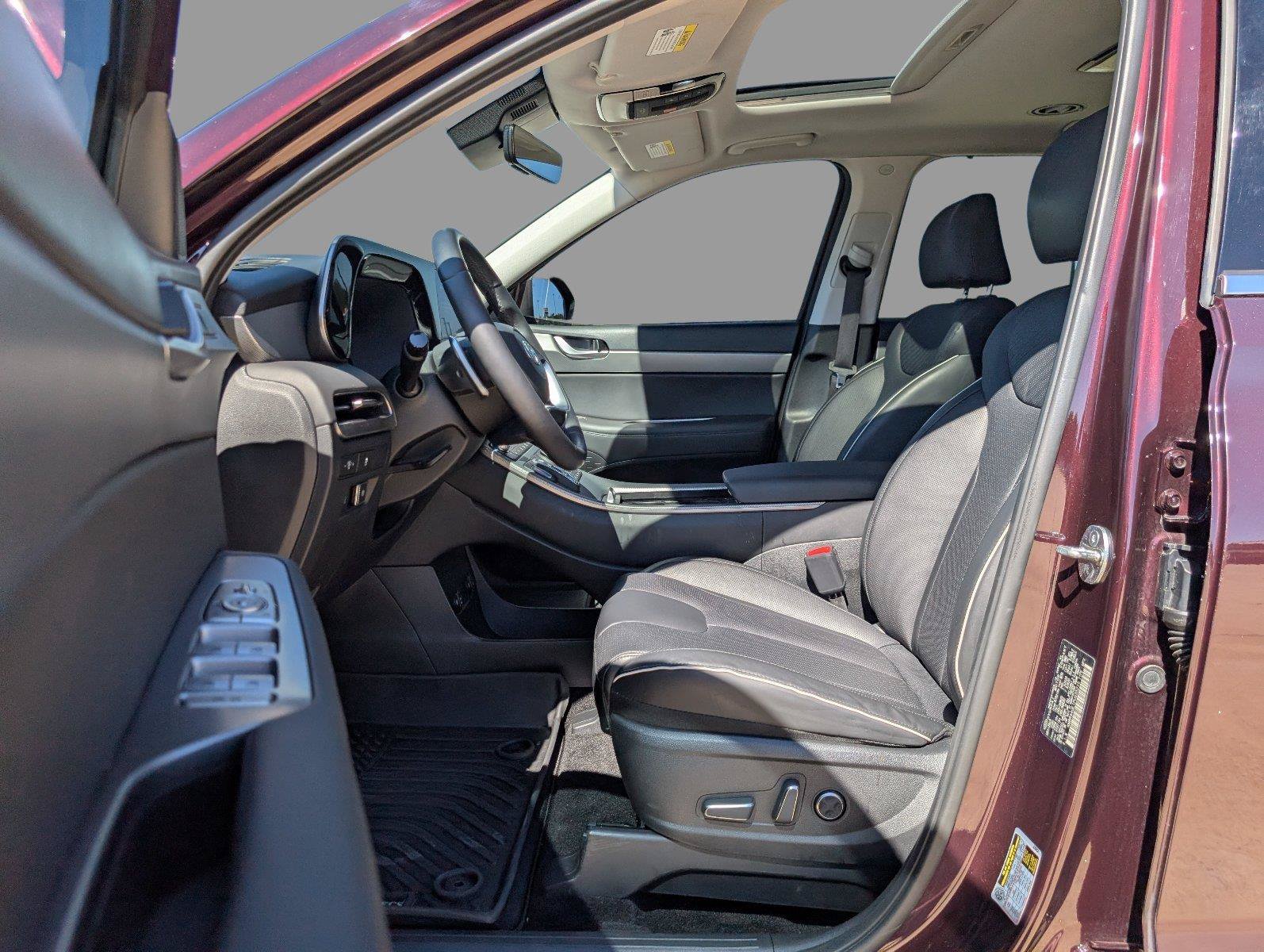 Used 2023 Hyundai Palisade SEL FWD image 17