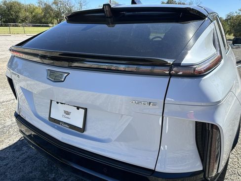 New 2026 Cadillac Lyriq Sport image 7