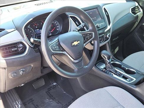 Used 2023 Chevrolet Equinox LS w/ LS Convenience Package FWD image 12