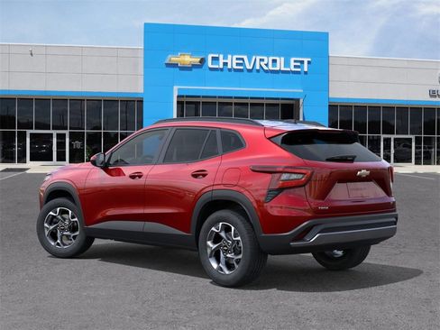 New 2026 Chevrolet Trax LT w/ Driver Confidence Package image 27