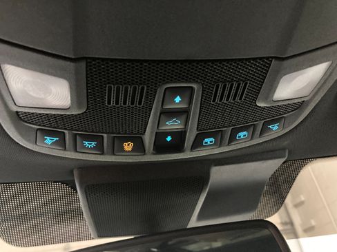 Used 2019 Ford F150 Lariat w/ Equipment Group 502A Luxury AWD/4WD image 37