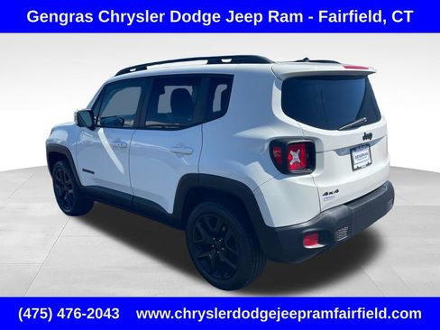 Used 2017 Jeep Renegade Altitude AWD/4WD image 5