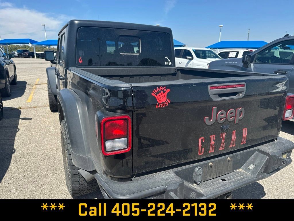 Used 2022 Jeep Gladiator Rubicon AWD/4WD image 4