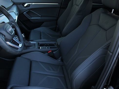 New 2025 Audi Q3 2.0T Premium image 19