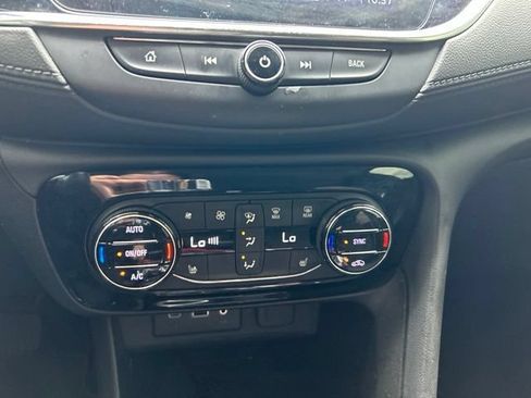 Used 2022 Buick Encore GX Select FWD image 28