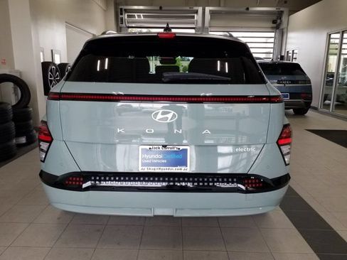 Certified 2024 Hyundai Kona Limited FWD image 21