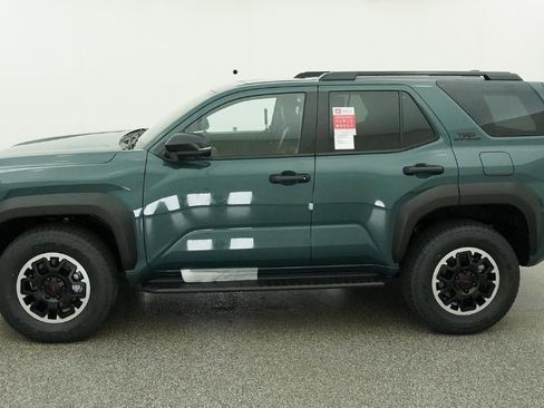New 2026 Toyota 4Runner TRD Off-Road Premium AWD/4WD image 3