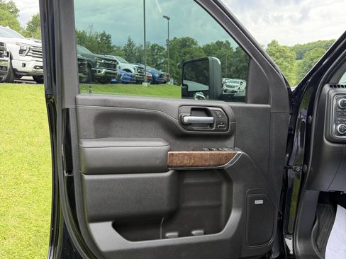 Used 2020 GMC Sierra 3500 Denali w/ Denali Ultimate Package AWD/4WD image 22