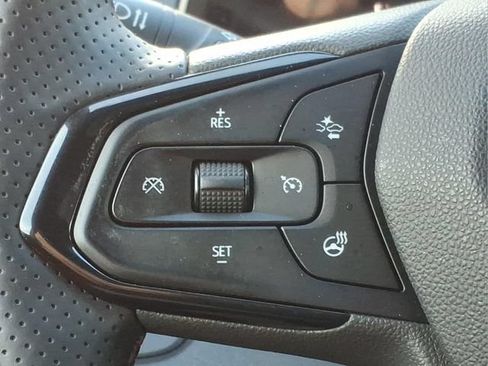Used 2024 Chevrolet Trax RS w/ Driver Confidence Package FWD image 26