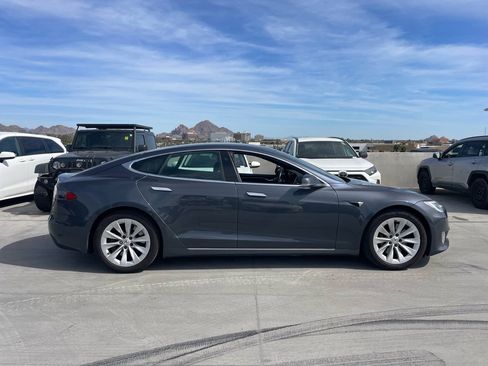 Used 2017 Tesla Model S 75 image 3