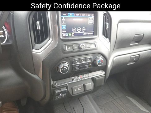 Certified 2021 Chevrolet Silverado 1500 Custom w/ Custom Max Trailering Package AWD/4WD image 17