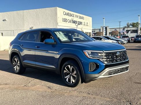 New 2026 Volkswagen Atlas Cross Sport SE FWD image 2