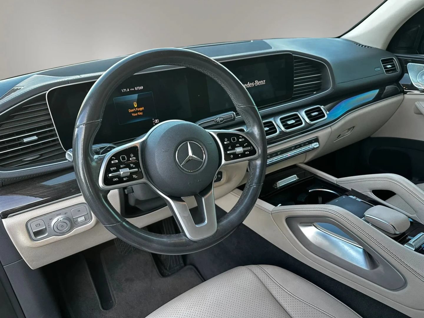 Used 2020 Mercedes-Benz GLS 450 4MATIC image 10
