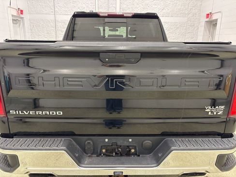 Used 2019 Chevrolet Silverado 1500 LTZ w/ LTZ Plus Package AWD/4WD image 5