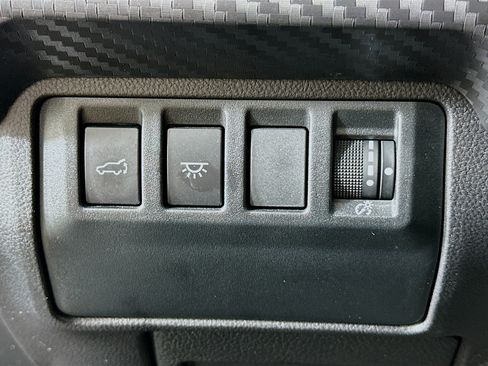 Used 2025 Subaru Ascent Premium AWD/4WD image 17