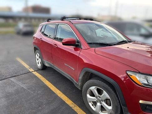 Used 2017 Jeep Compass Latitude w/ Popular Equipment Group AWD/4WD image 38