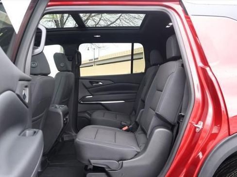 New 2026 Chevrolet Traverse LT w/ Sun and Wheel Package image 34