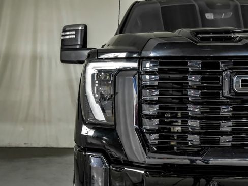 Used 2024 GMC Sierra 3500 Denali Ultimate image 41