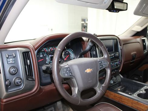 Used 2015 Chevrolet Silverado 1500 High Country AWD/4WD image 17
