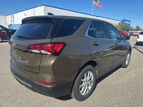 Used 2024 Chevrolet Equinox LT w/ LPO, Floor Liner Package image 3