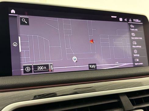Used 2021 BMW 750i xDrive w/ Luxury Rear Seating Package AWD/4WD image 23