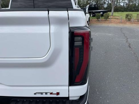 Used 2024 GMC Sierra 2500 AT4 w/ AT4 Premium Plus Package image 35
