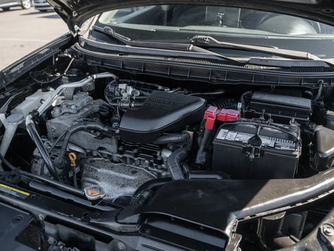 Used 2011 Nissan Rogue SV image 24