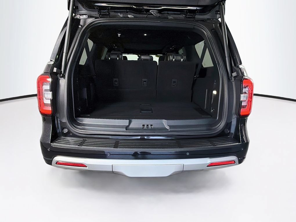 Used 2023 Ford Expedition Max Platinum AWD/4WD image 27