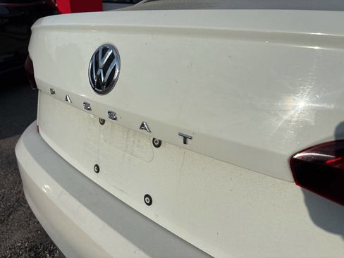 Used 2020 Volkswagen Passat 2.0T SE FWD image 13