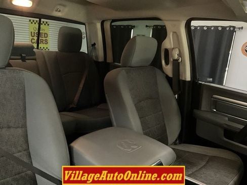Used 2017 RAM 2500 Big Horn w/ Sport Appearance Group AWD/4WD image 40