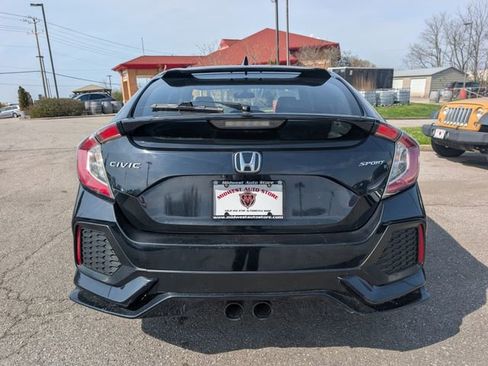 Used 2017 Honda Civic Sport image 5