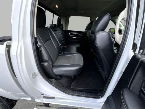 Used 2017 RAM 1500 Laramie AWD/4WD image 26