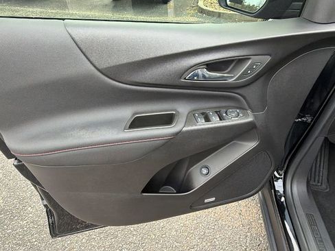 Certified 2024 Chevrolet Equinox RS w/ RS Leather Package image 11