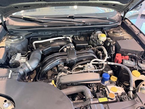 Used 2025 Subaru Outback Premium AWD/4WD image 47
